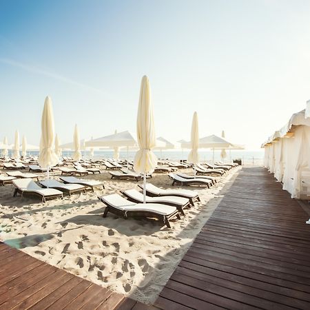 Sofitel Grand Sopot Otel Dış mekan fotoğraf Beach at the Kempinski Hotel, Zuri, Switzerland