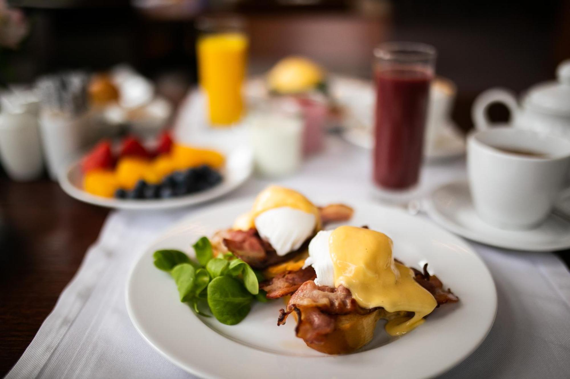 Sofitel Grand Sopot Otel Dış mekan fotoğraf Eggs Benedict